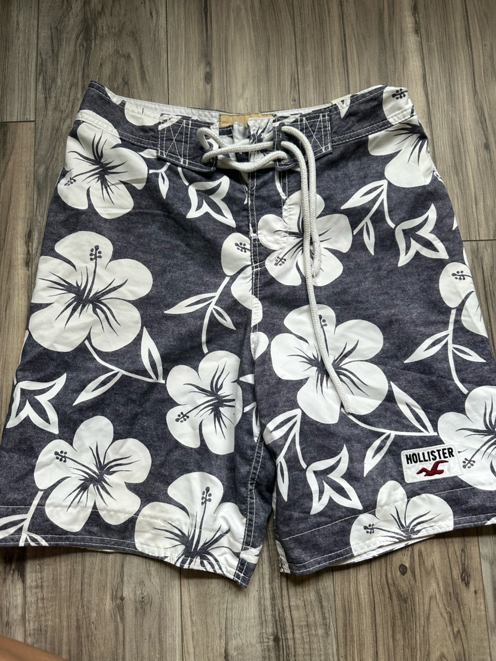 Hollister Mens Gray/Blue Swim Board Shorts Lined White Hibiscus Print Size XS